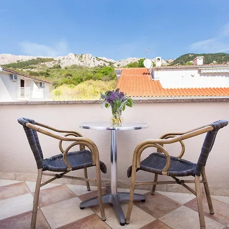 Mira 2 דירה באסקה